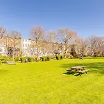 Studio For City Explorers - 3 Min Walk To Station