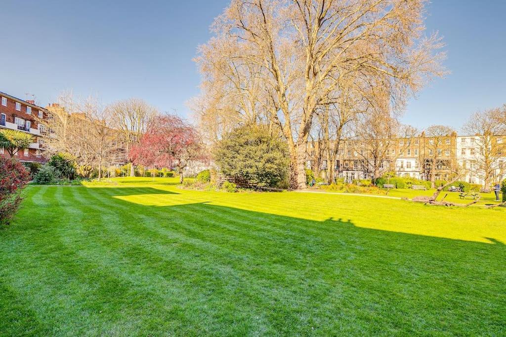 For Explorers - 3 Min Walk To Station Apartment