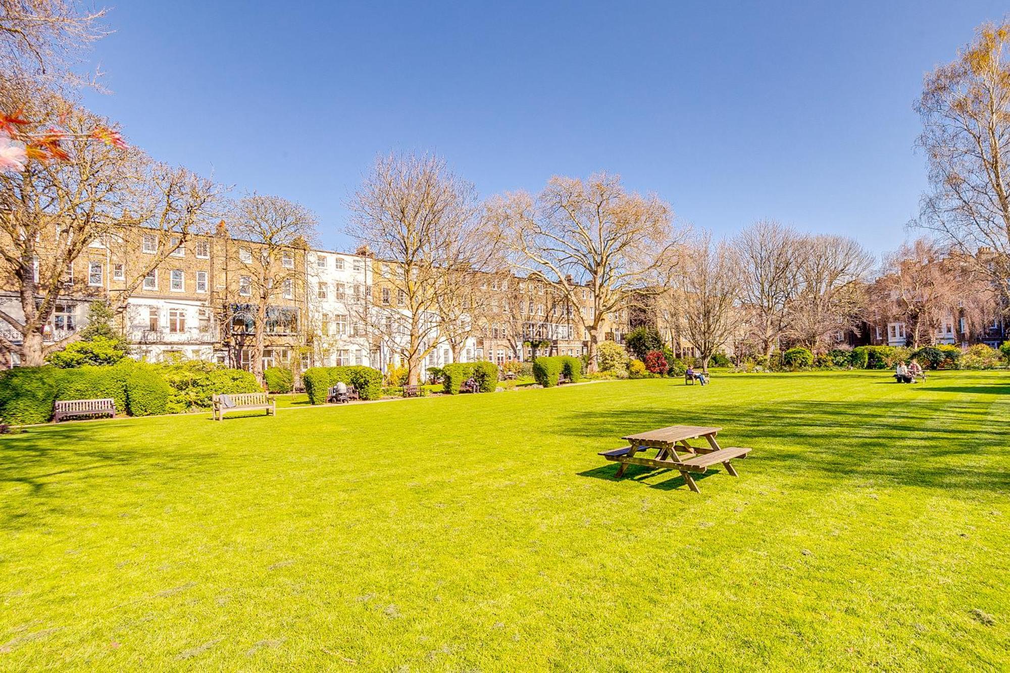 For Explorers - 3 Min Walk To Station Apartment London